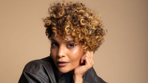 Bárbara Reis vive Lena em "Três Graças"