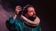 Gregório Duvivier e Mateus Solano se apresentam no Circuito Cultural Ticket