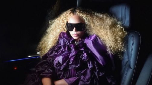 Beyoncé se inspira em Prince e fãs especulam novo álbum