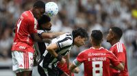 Botafogo cede empate ao Internacional em jogo com reviravoltas em Brasília