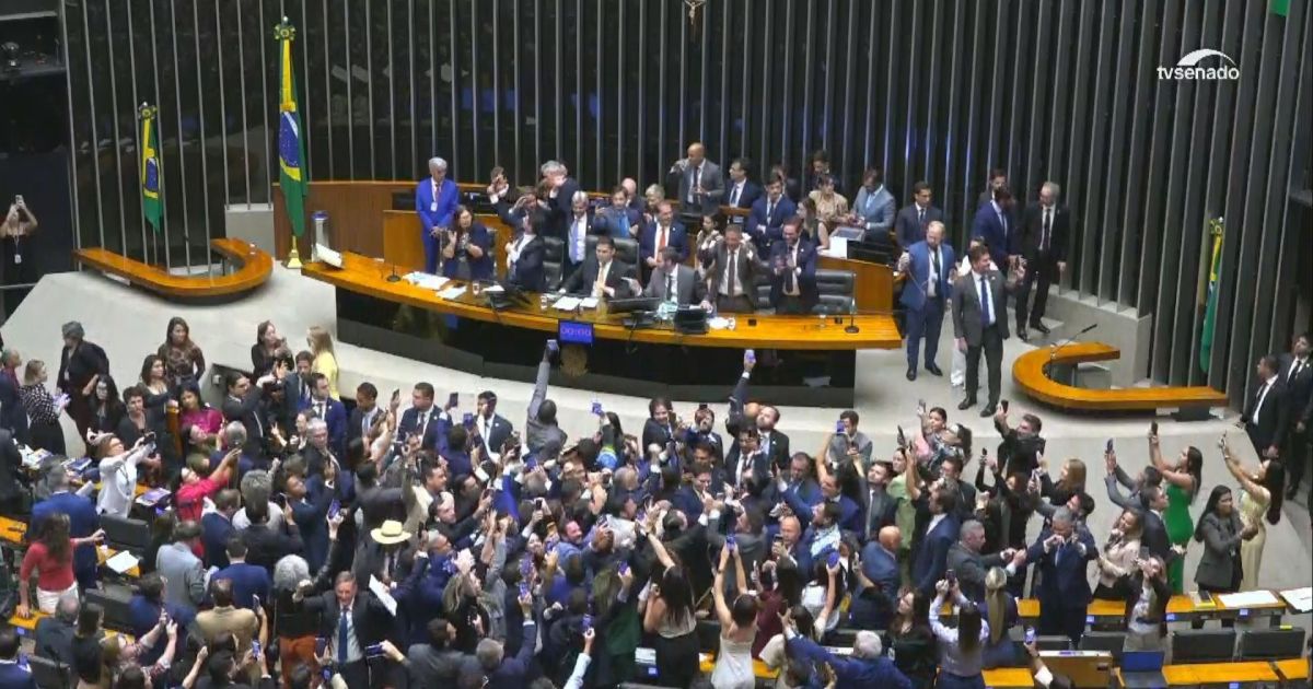 Congresso derruba veto do governo sobre dosimetria; veja o placar