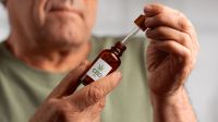 Busca por cannabis medicinal é intensificada por estresse, diz pesquisa