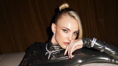 Carol Trentini vai abrir tapete vermelho em première de "O Diabo Veste Prada 2", no Brasil