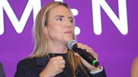 À CNN, Celina fala de relação com Ibaneis, crise no BRB e planos para o DF