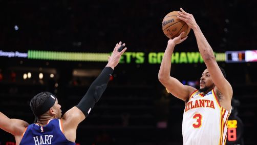 CJ McCollum foi decisivo para a vitória dos Hawks contra o Kincks no Jogo 3
