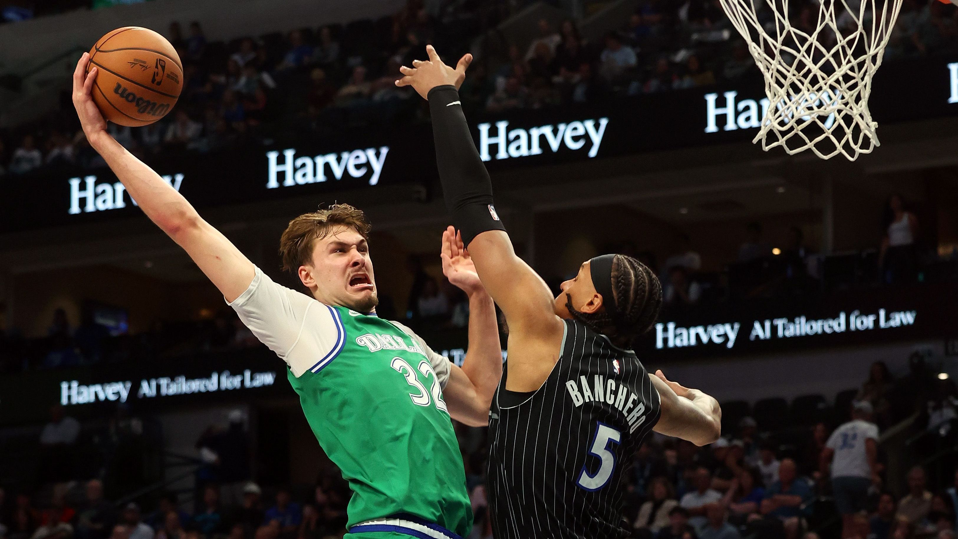 NBA: Cooper Flagg iguala marca de Michael Jordan como rookie e faz