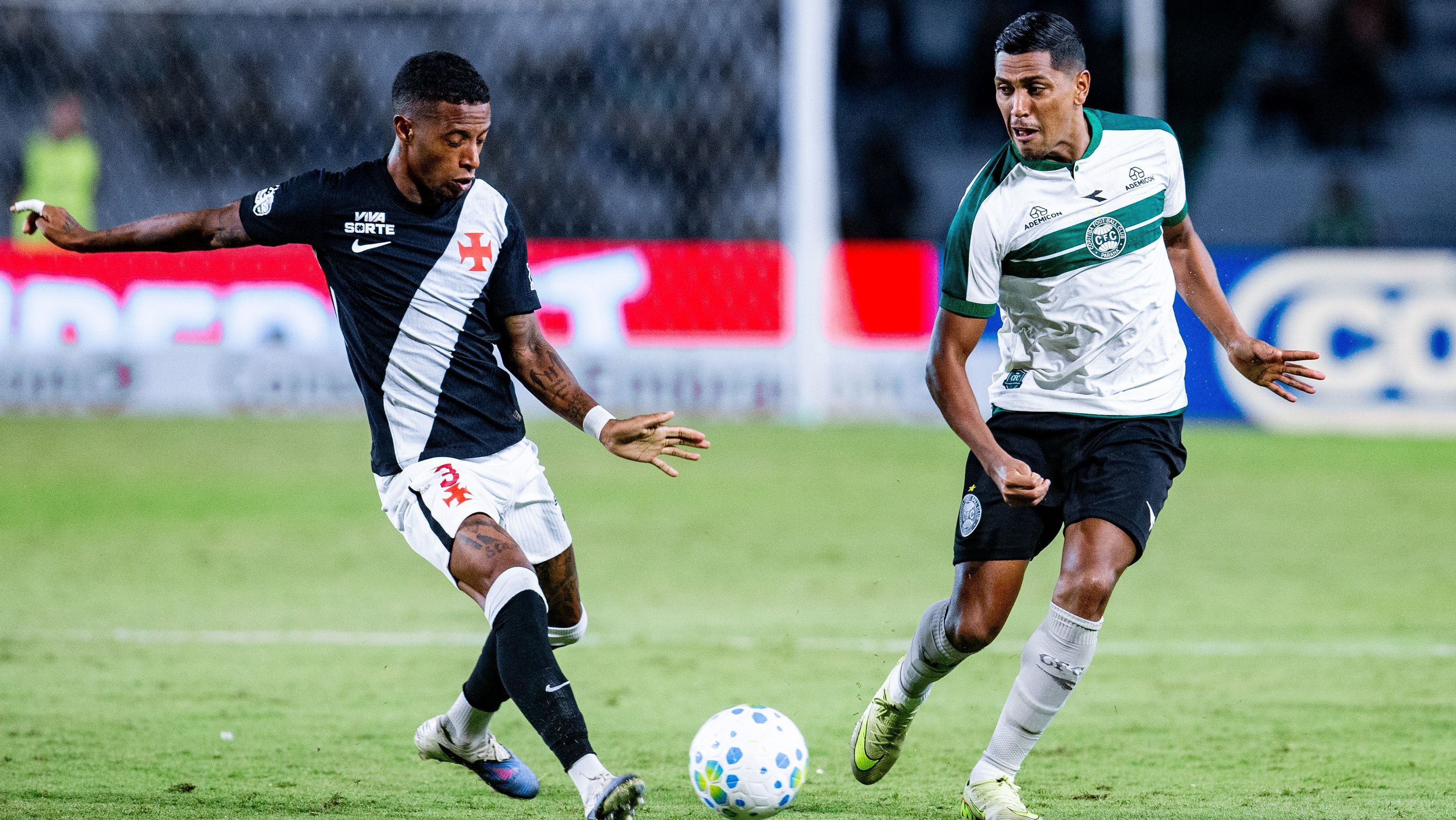 Lance de Coritiba 1 x 1 Vasco pelo Brasileirão