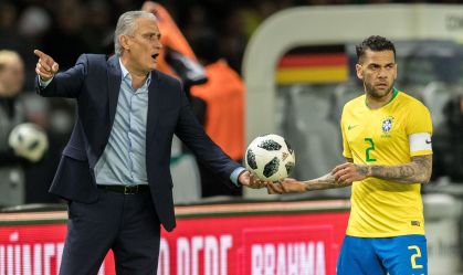 Tite e Daniel Alves pela Seleção Brasileira em 2018