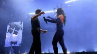 Demi Lovato abre turnê cantando hit de "Camp Rock" com Joe Jonas; veja