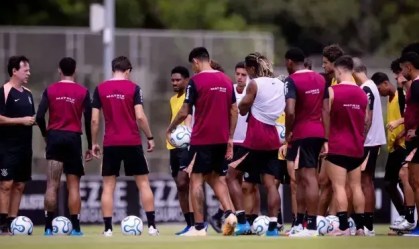 Diniz já comandou atividade no CT do Corinthians