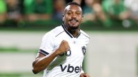Edenílson e Danilo brilham, e Botafogo goleia a Chapecoense fora de casa