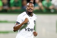 Edenílson e Danilo brilham e Botafogo goleia a Chapecoense fora de casa