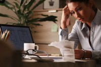Superendividamento afeta impacto de alta renda sobre consumo, diz estudo