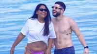 Fotos: ex-BBBs Chaiany e Marcelinho são flagrados por paparazzo na praia