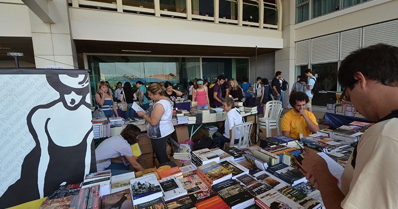 USP Leste sedia 14ª Festa do Livro com descontos a partir de 50%