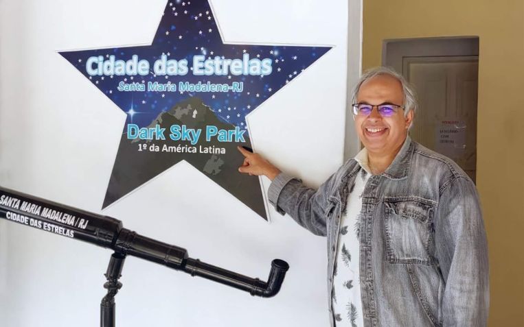 Marcelo de Oliveira Souza é primeiro brasileiro a receber prêmio da Dark Sky International • Divulgação/Dark Sky International