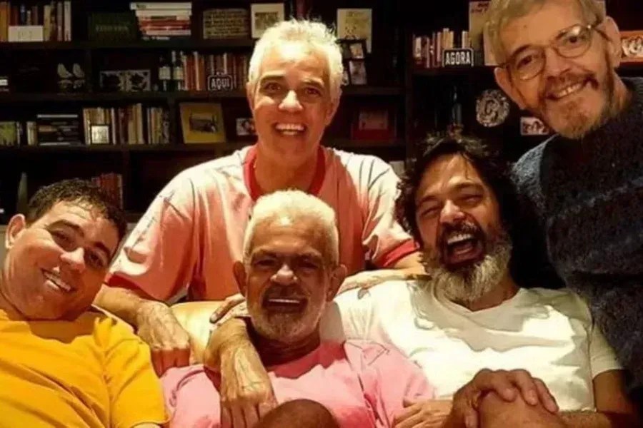 Bruno Mazzeo lamenta morte do irmão, Duda Anysio