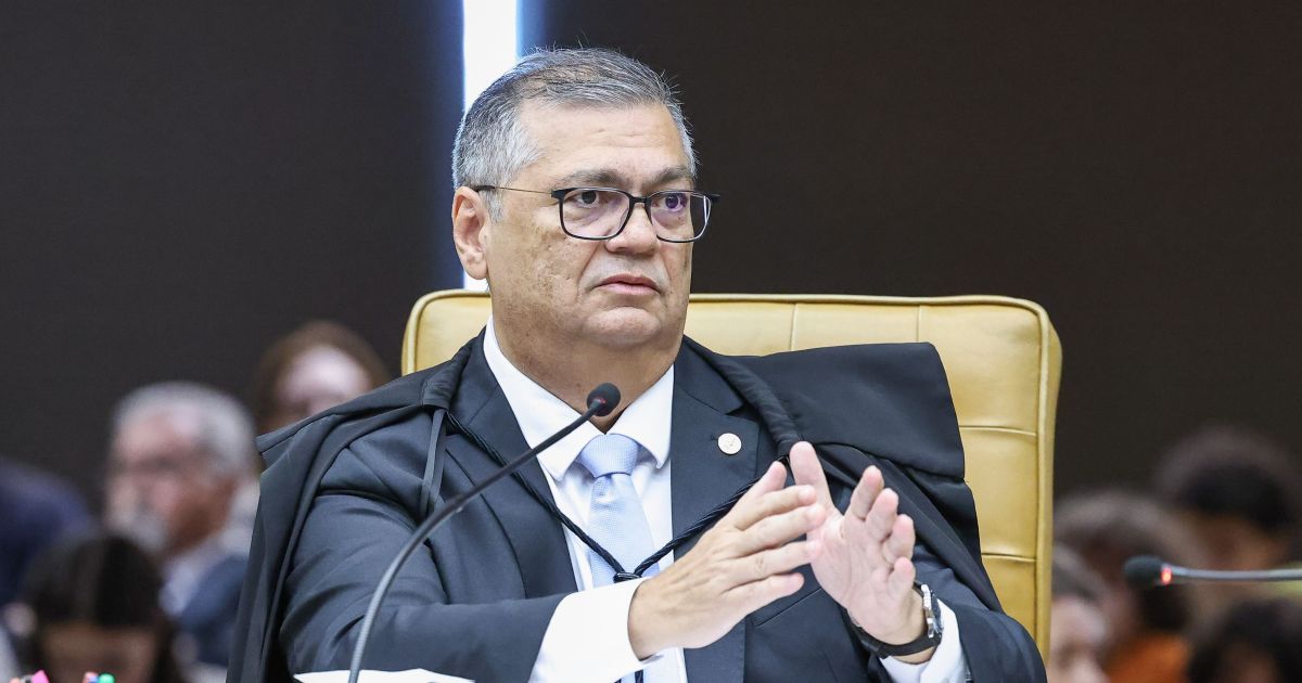 Análise: Proposta de Dino amplia crise de ala do STF com Fachin