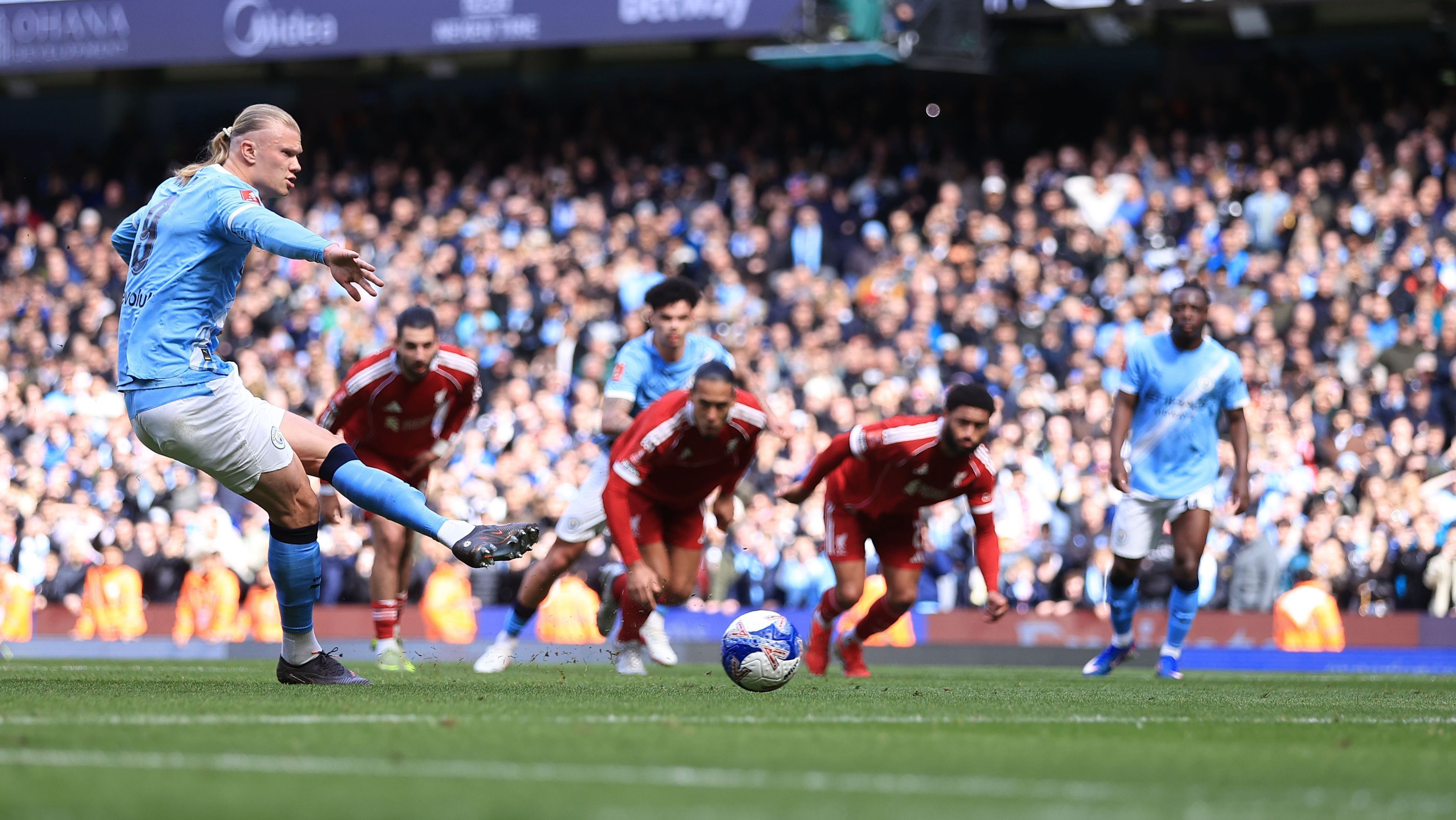 Haaland brilhou em Manchester City x Liverpool