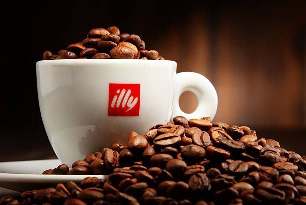 illycaffè prevê menor custo de café e melhora de margens em 2026