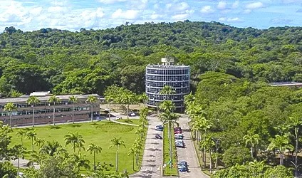 Estudantes denunciam mensagens racistas encontradas em universidade na BA