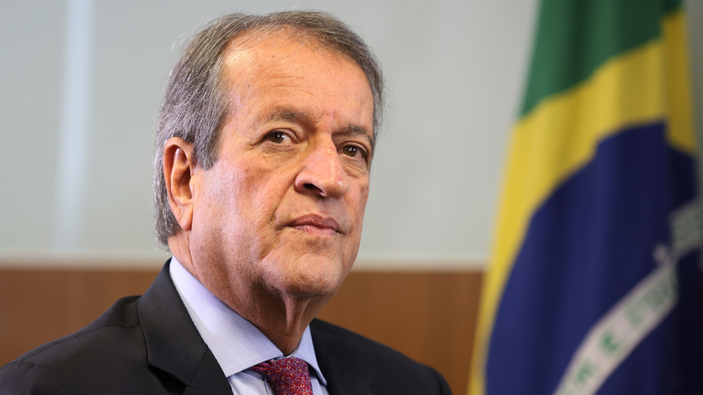 Valdemar Costa Neto fala sobre impasse entre Michelle e Flávio Bolsonaro