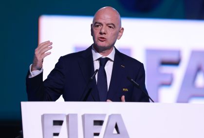Infantino nega fins econômicos em pausas para hidratação na Copa