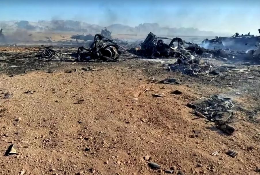 Vídeos e fotos estáticas começaram a circular nas redes sociais, alegando mostrar destroços de um avião e de um helicóptero americanos no Irã •