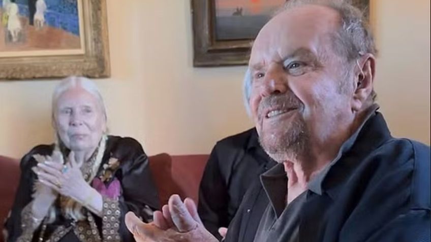 Jack Nicholson surgiu em foto da filha, Lorraine, ao lado da cantora Joni Mitchell • Reprodução/Instagram