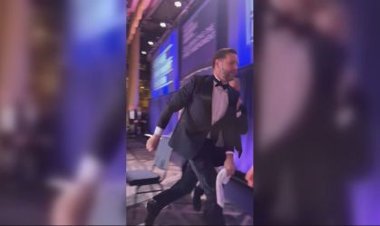 jd-vance-deslocado-para-fora-de-evento