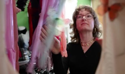 Jeanne Hermans faz luvas para estrelas de Hollywood