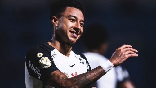 Jesse Lingard marcou o primeiro gol com a camisa do Corinthians