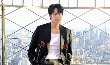 Jin afirmou que se considera o mais bonito do BTS