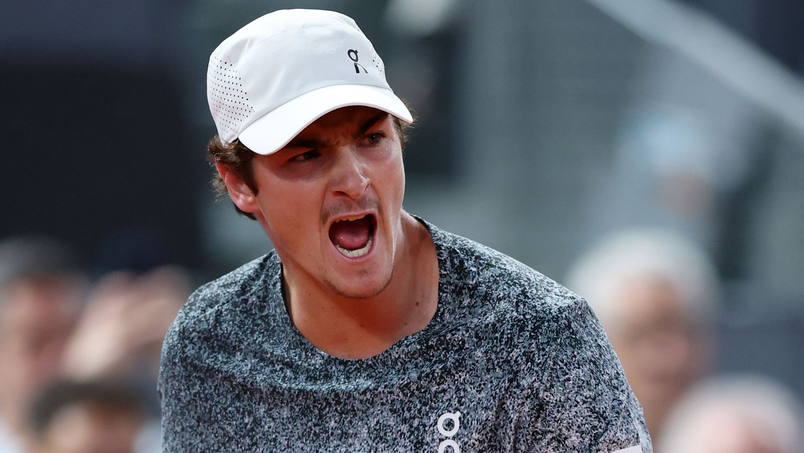 João Fonseca na partida contra Rafael Jodar pela terceira rodada do Masters 1000 de Madri