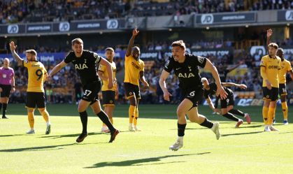 João Palhinha comemora o gol do Tottenham na vitória sobre o Wolverhampton pela Premier League