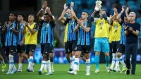 Grêmio recebe Deportivo Riestra para afastar crise e se recuperar