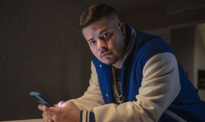 Jottapê como MC Doni em "Sintonia"