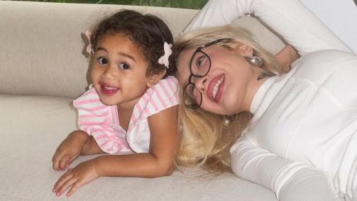 Karoline Lima tem uma filha com Éder Militão, a Cecília