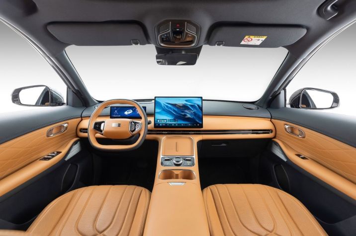 Parte interna do Geely EX5 EM-i • Divulgação