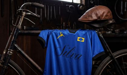 Leônidas da Silva, o "Diamante Negro", ganhou uma homenagem com uma nova coleção de camisas às vésperas da Copa do Mundo