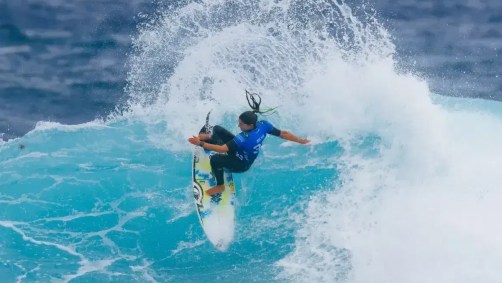 Luana Silva competindo em Margaret River