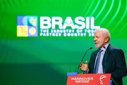 O presidente disse que o Brasil está participando da feira de Hannover para aprender as novidades da indústria mundial