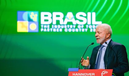 O presidente disse que o Brasil está participando da feira de Hannover para aprender as novidades da indústria mundial