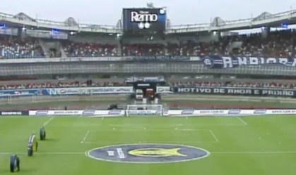 Imagem de destaque do post: Remo x Vasco: partida tem início adiado por conta de chuva forte em Belém