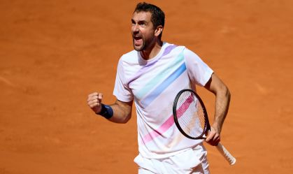Marin Cilic celebra vitória sobre o belga Zizou Bergs no Masters de Madrid
