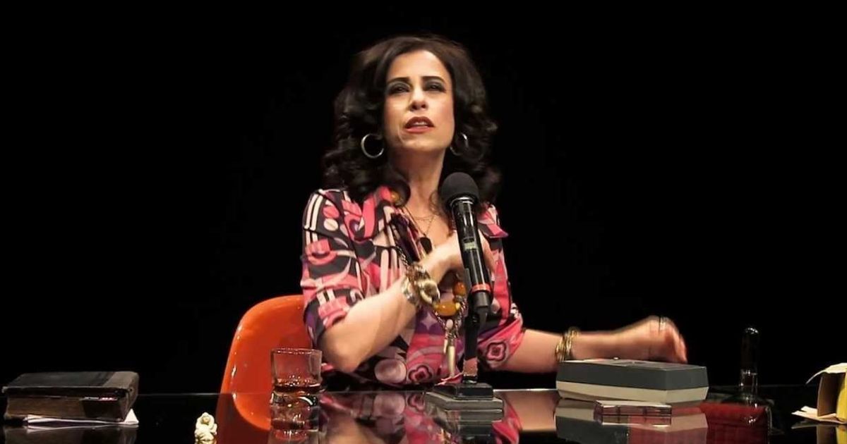 Fernanda Torres volta aos palcos com “A Casa dos Budas Ditosos” em SP