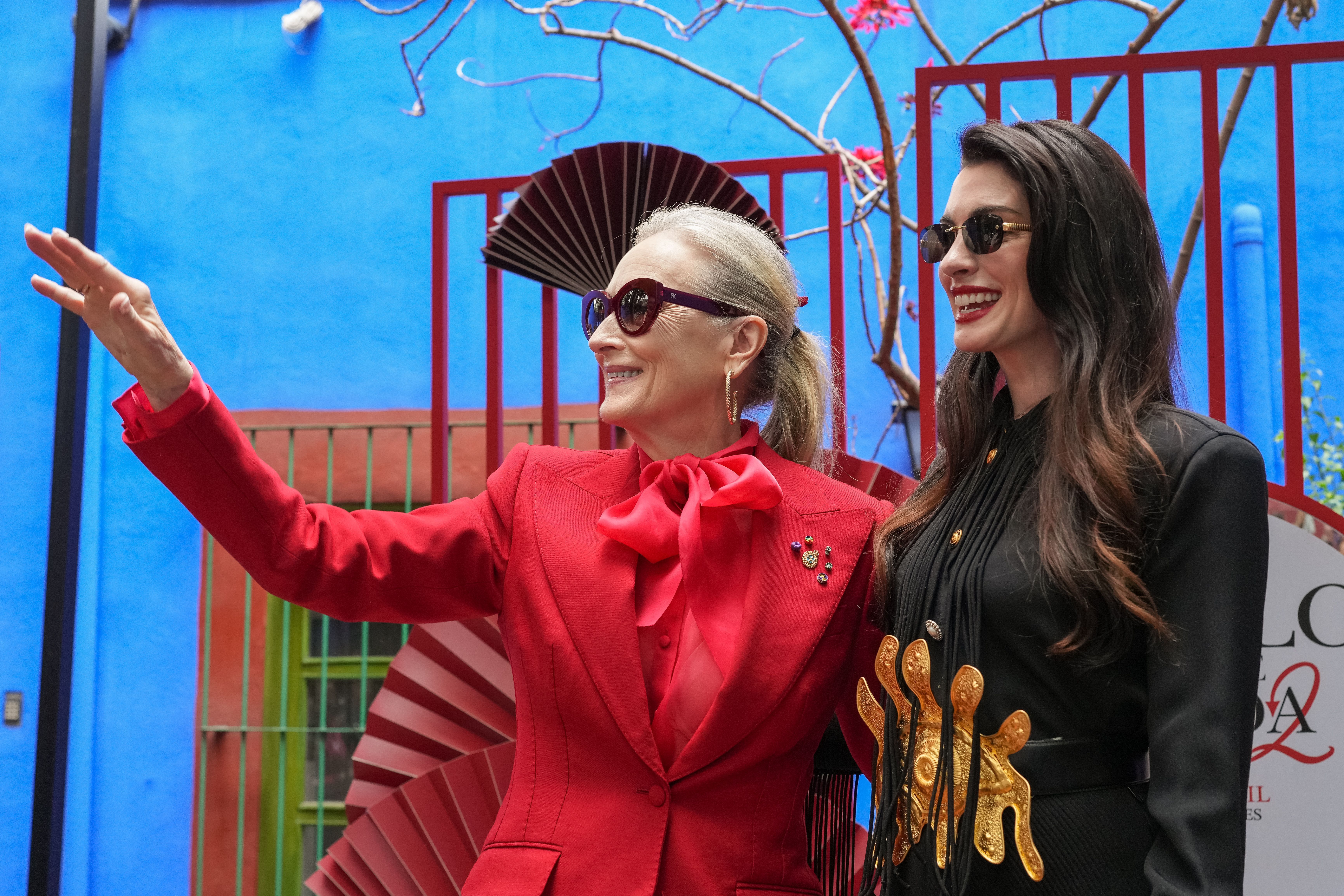 Meryl Streep e Anne Hathaway na première de "O Diabo Veste Prada 2" • Cristopher Rogel Blanquet/Getty Images for Disney