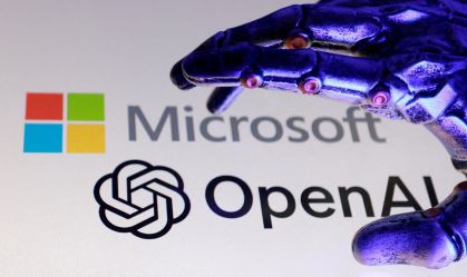 Logotipos da Open AI e da Microsoft