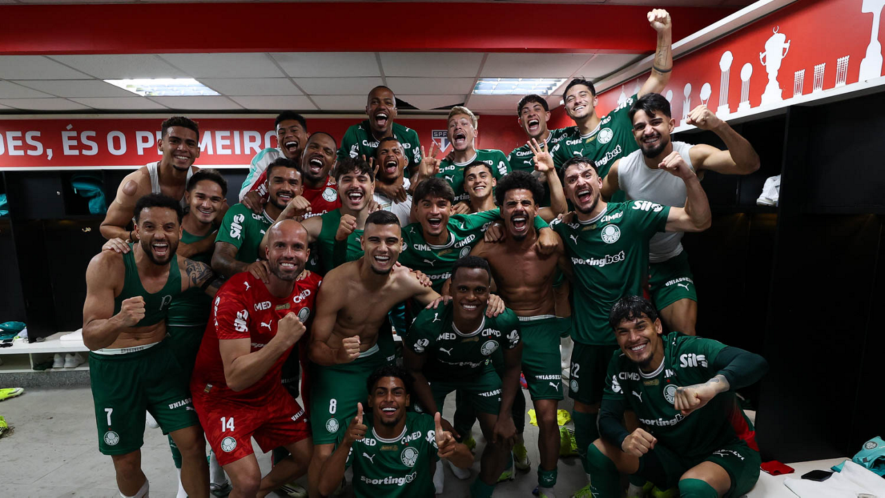 Jogadores do Palmeiras comemoram vitória