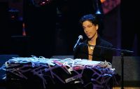 Morte de Prince completa 10 anos nesta terça; relembre legado do cantor